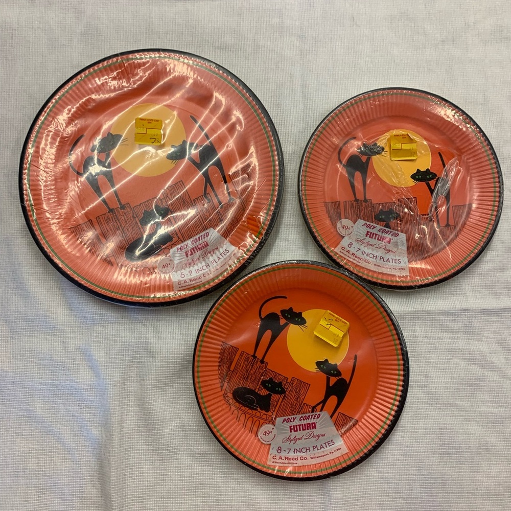 Vintage Futura poly coated Halloween plates 3 pc. lot